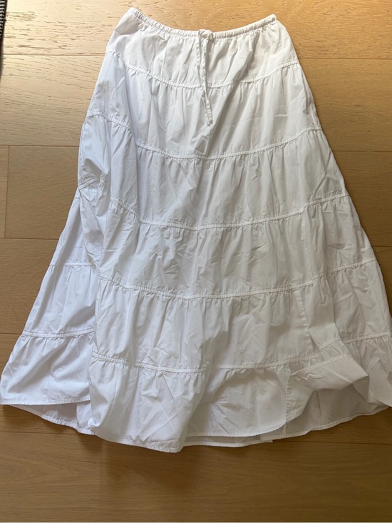 Aritzia Dresses & Skirts - Aritzia White Tiered Maxi Skirt